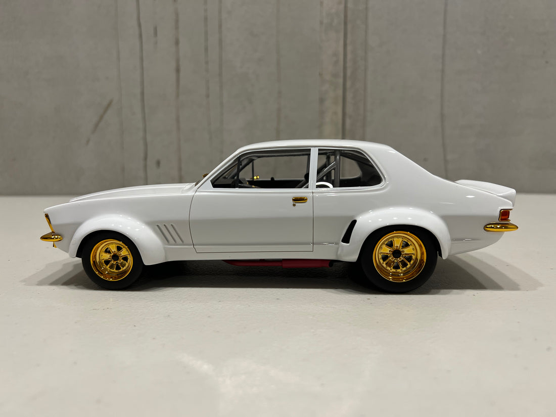 PETER BROCK - LJ TORANA V8 SPORTS SEDAN "BEAST BROCK" - 1 OF 52 - 1:18 SCALE MODEL