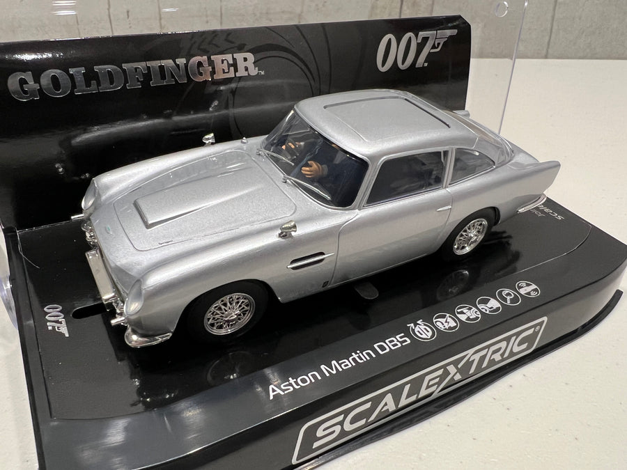 SCALEX JAMES BOND ASTON MARTIN DB5 - GOLDFINGER