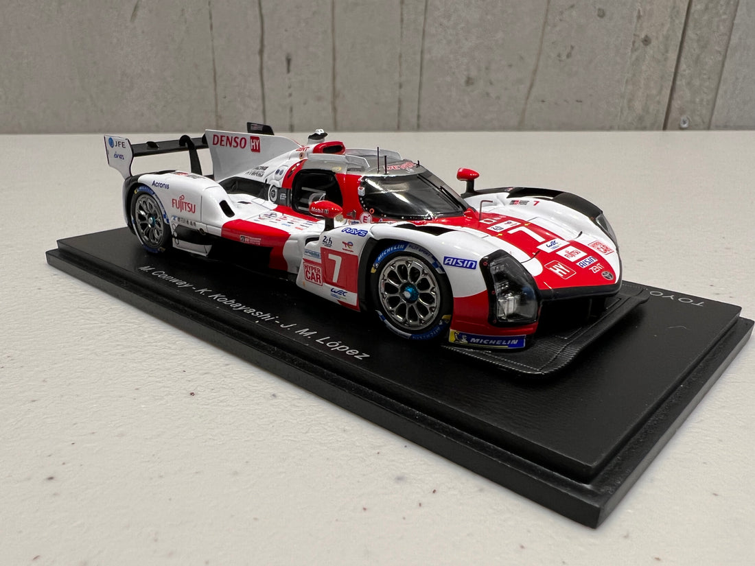 TOYOTA GR010 HYBRID No.7 TOYOTA GAZOO Racing - 2nd 24H Le Mans 2022 - M. Conway - K. Kobayashi - J. M. López - 1:43 Scale Resin Model Car - Spark