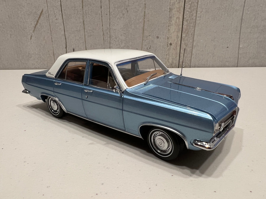 HOLDEN HR PREMIER - HACIENDA BLUE METALLIC - 1:18 DIECAST MODEL