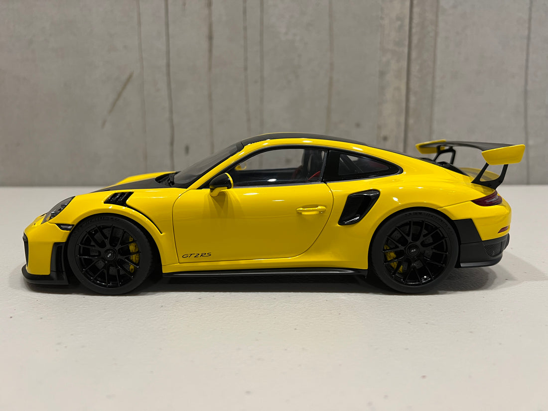 PORSCHE 911 (991.2) GT2 RS WEISSACH PACKAGE (RACING YELLOW)