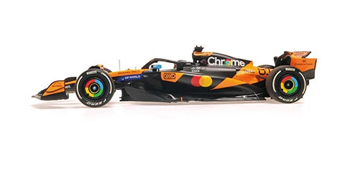 2025 OSCAR PIASSTRI - CHINESE GP WINNER - #81 McLAREN MCL39 - 1:18 SCALE MODEL  Minichamps