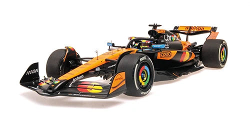 2025 OSCAR PIASSTRI - CHINESE GP WINNER - #81 McLAREN MCL39 - 1:18 SCALE MODEL  Minichamps