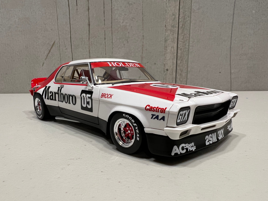 BROCK 05 HQ MONARO MARLBORO LIVERY V8 SPORTS SEDAN - 1:18 SCALE MODEL - ACE MODELS