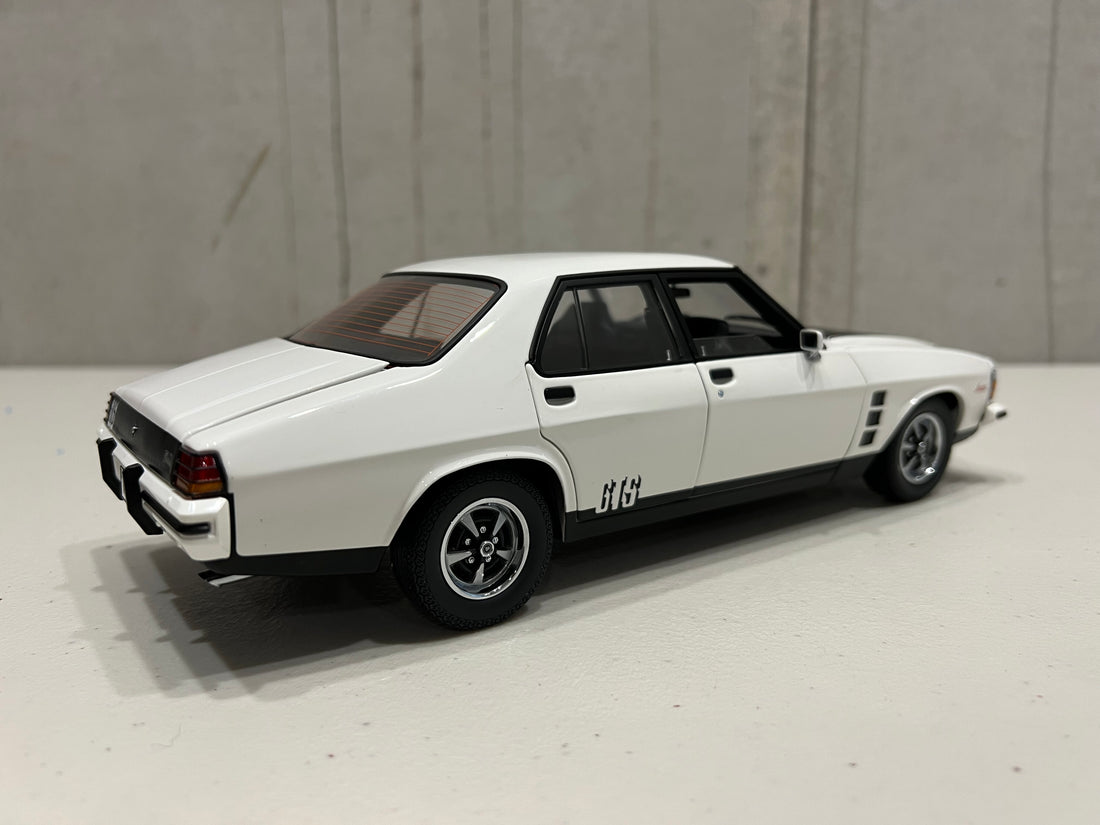 HOLDEN HX MONARO GTS SEDAN – COTILLION WHITE - 1:18 DIECAST MODEL