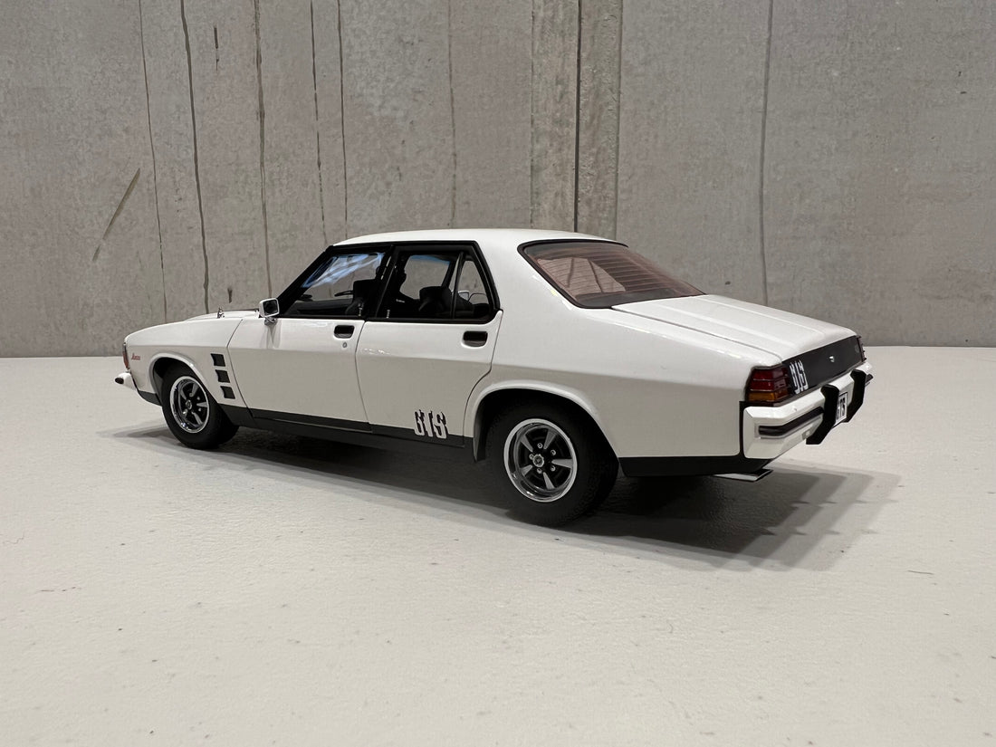 HOLDEN HX MONARO GTS SEDAN – COTILLION WHITE - 1:18 DIECAST MODEL