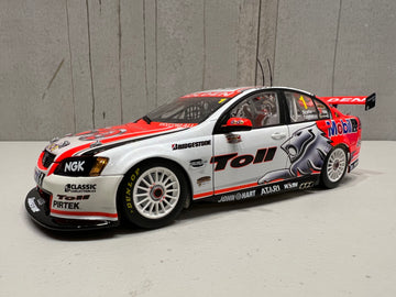 Holden 60th Anniversary Bathurst 2008 Holden Racing Team VE Commodore - 1:18 Scale Diecast Model - CLASSIC CARLECTABLES