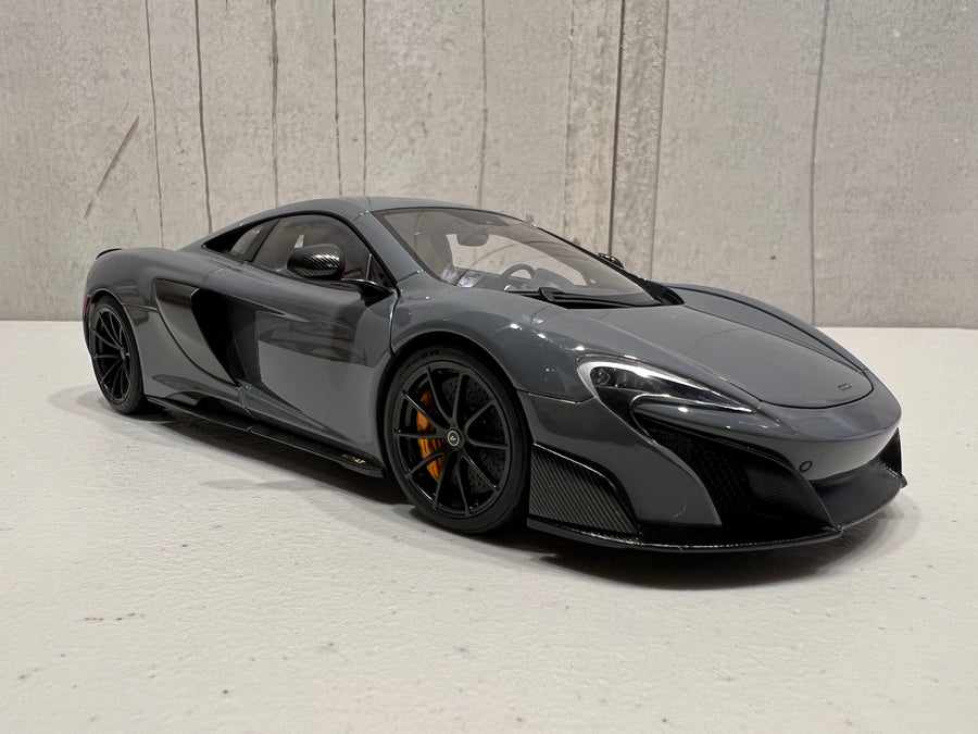 McLAREN 675LT (CHICANE GREY) 1:18 - AUTOART