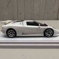 Bugatti EB110 Super Sport Bianco Monaco - 1:43 Scale Resin Model Car - TSM