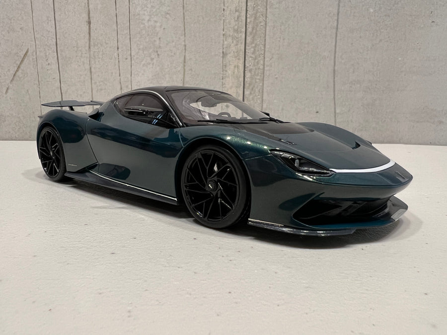 Pininfarina Battista Verde Paradiso - 1:18 Scale Resin Model Car - TOPSPEED