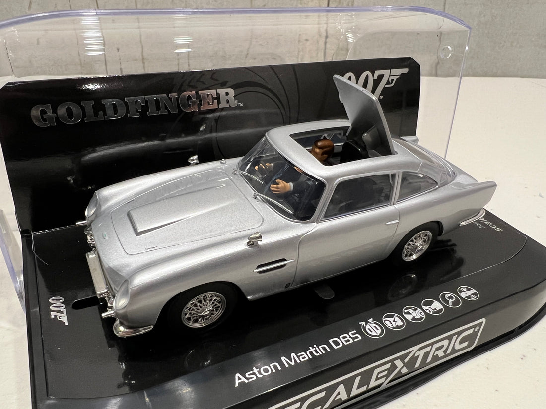 SCALEX JAMES BOND ASTON MARTIN DB5 - GOLDFINGER