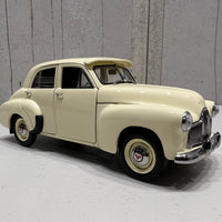 1948 CREAM FX HOLDEN SEDAN - 1:24 SCALE DIECAST MODEL - DDA