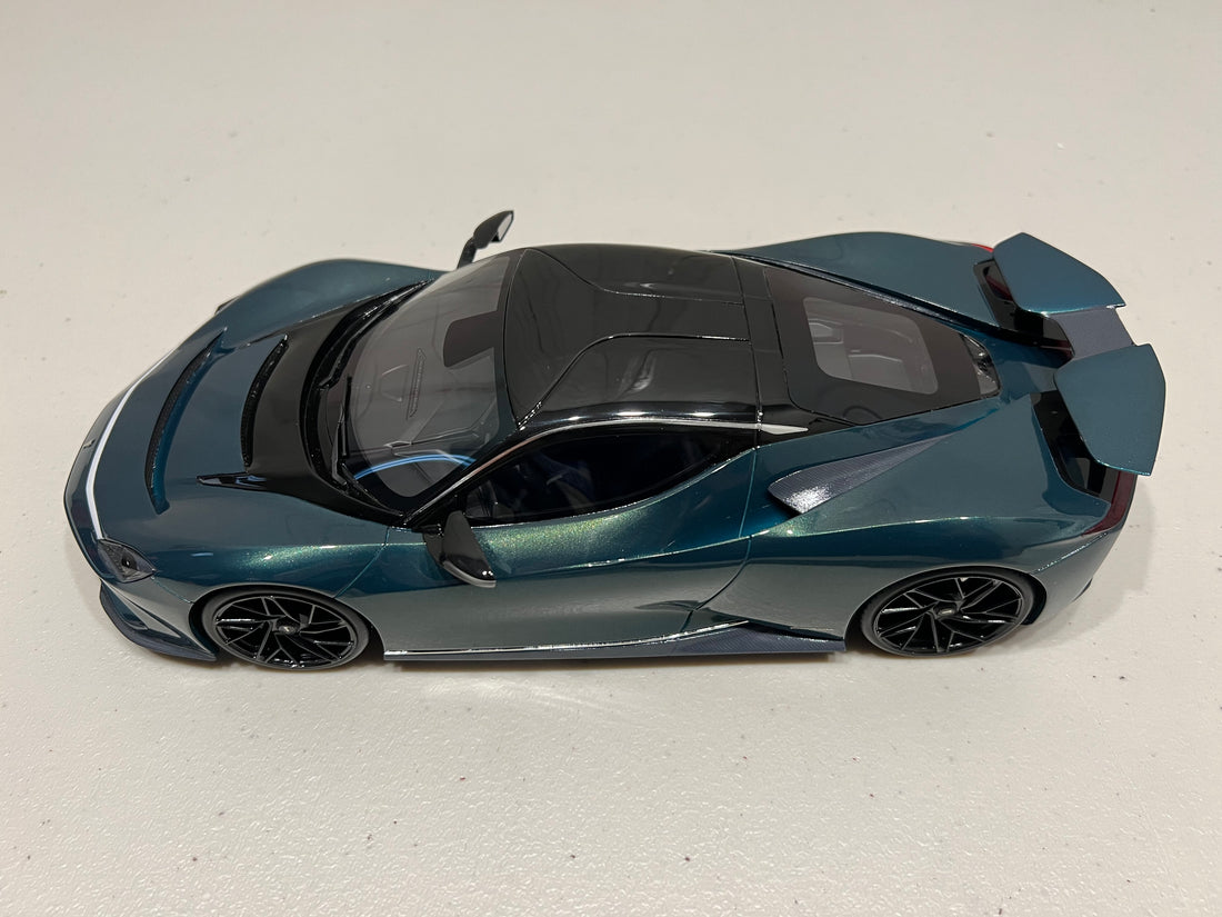 Pininfarina Battista Verde Paradiso - 1:18 Scale Resin Model Car - TOPSPEED