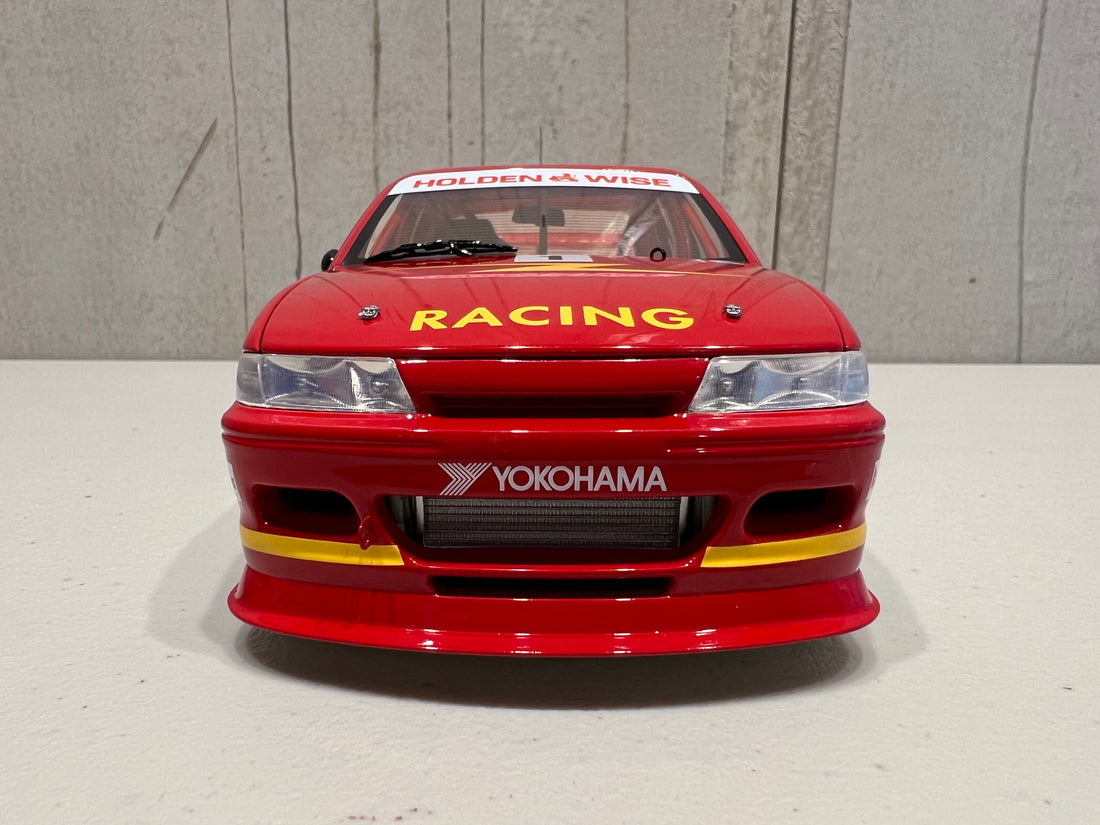 HOLDEN VP COMMODORE 1993 BATHURST 2ND PLACE 1:18 DIECAST MODEL