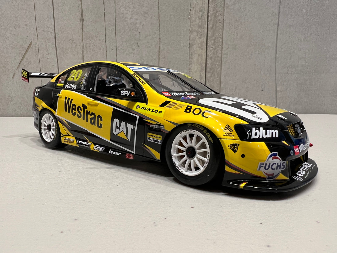 ANDREW JONES - 2012 WESTRAC HOLDEN VEII COMMODORE - DUNLOP SERIES - 1:18 SCALE DIECAST MODEL - BIANTE