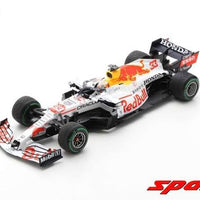 Red Bull Racing Honda RB16B No.33 Red Bull Racing - 2nd Turkish GP 2021 - Max Verstappen - 1:18 Scale Resin Model Car - Spark