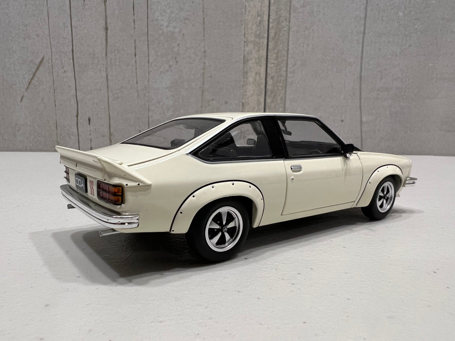 A9X TORANA 308 FACTORY CAR - 1:24 SCALE DIECAST MODEL - DDA