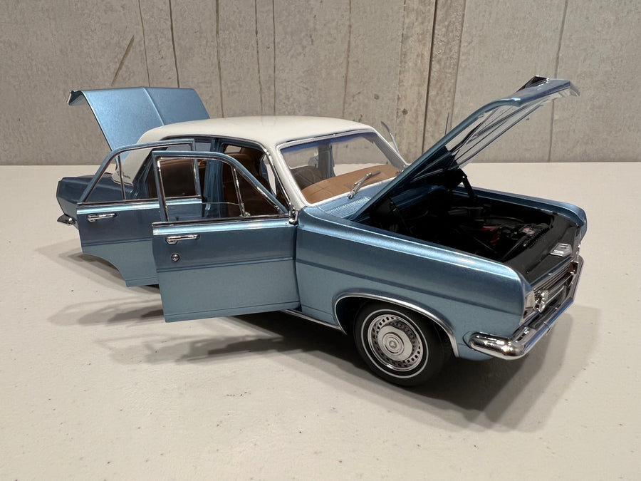 HOLDEN HR PREMIER - HACIENDA BLUE METALLIC - 1:18 DIECAST MODEL