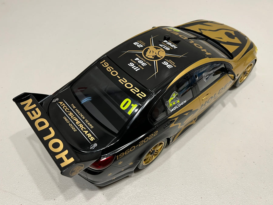 1:12 Holden VF Commodore - Holden End of an Era Special Edition - AUTHENTIC COLLECTABLES