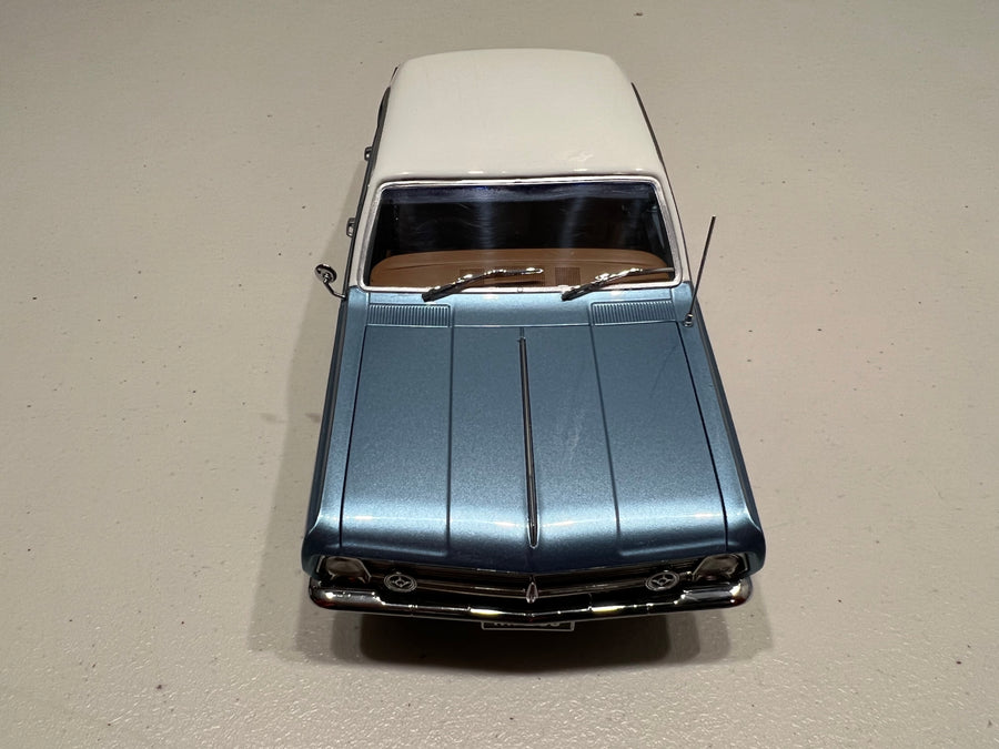 HOLDEN HR PREMIER - HACIENDA BLUE METALLIC - 1:18 DIECAST MODEL