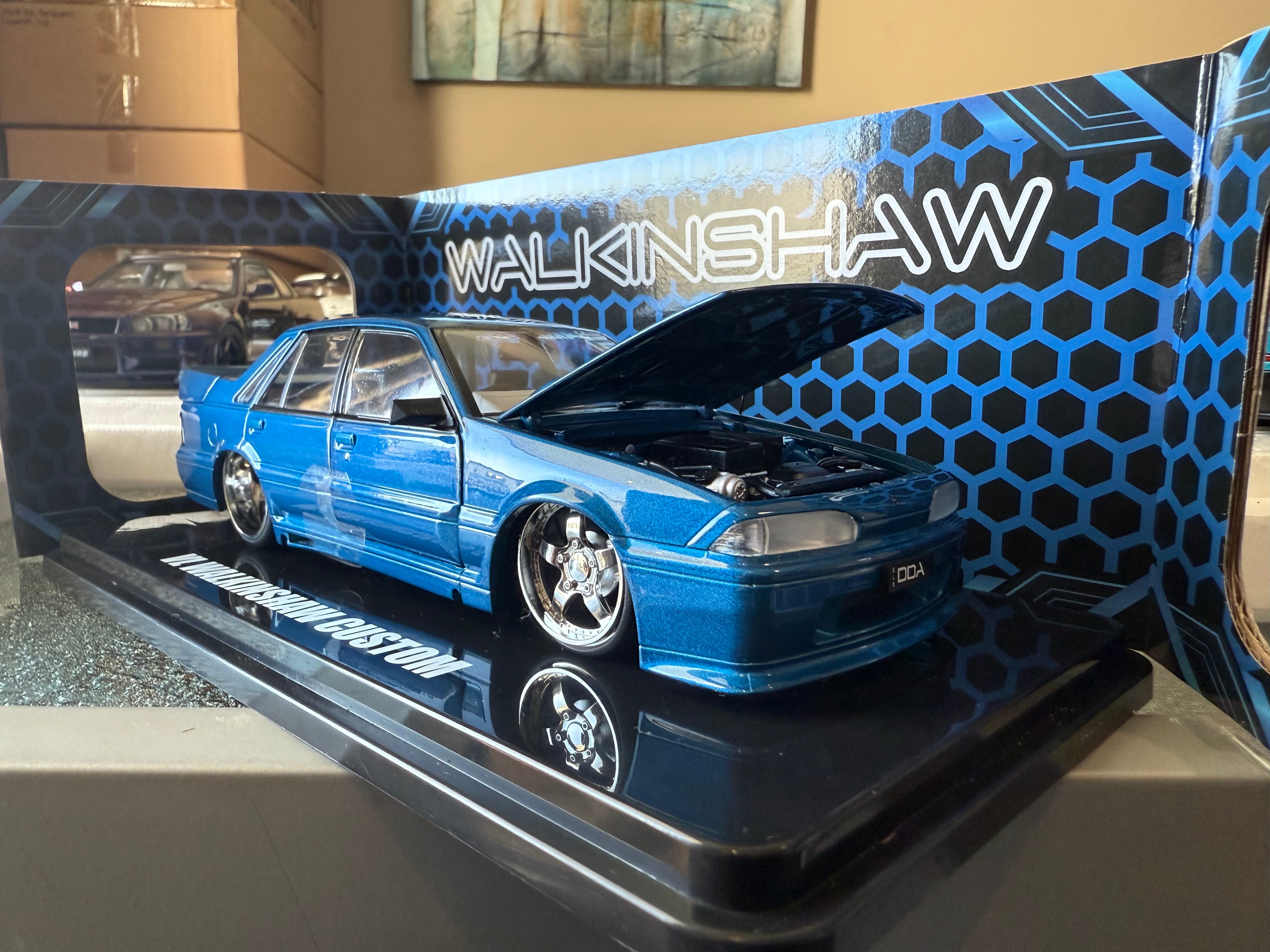 VL WALKINSHAW CUSTOM - FORMULA BLUE - 1:24 SCALE DIECAST MODEL - DDA