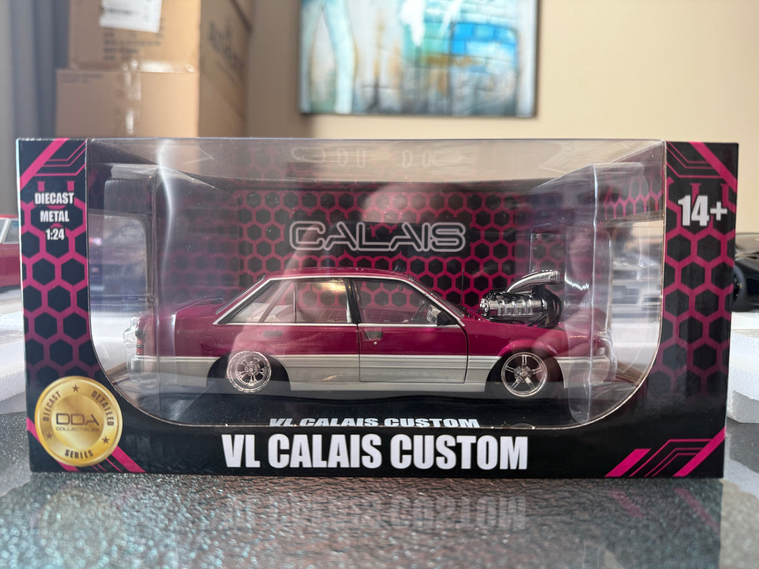 BLOWN VL CALAIS - ROSEWOOD PINK - 1:24 SCALE DIECAST MODEL - DDA
