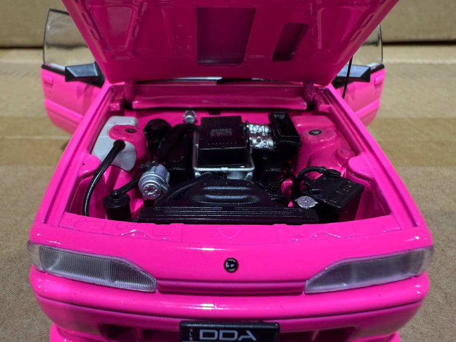 *PRE-ORDER* CUSTOM VL WALKINSHAW - PINK - 1:24 SCALE DIECAST MODEL -DDA