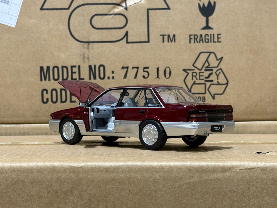 HOLDEN VL CALAIS - RED/SILVER - 1:24 SCALE DIECAST MODEL - DDA