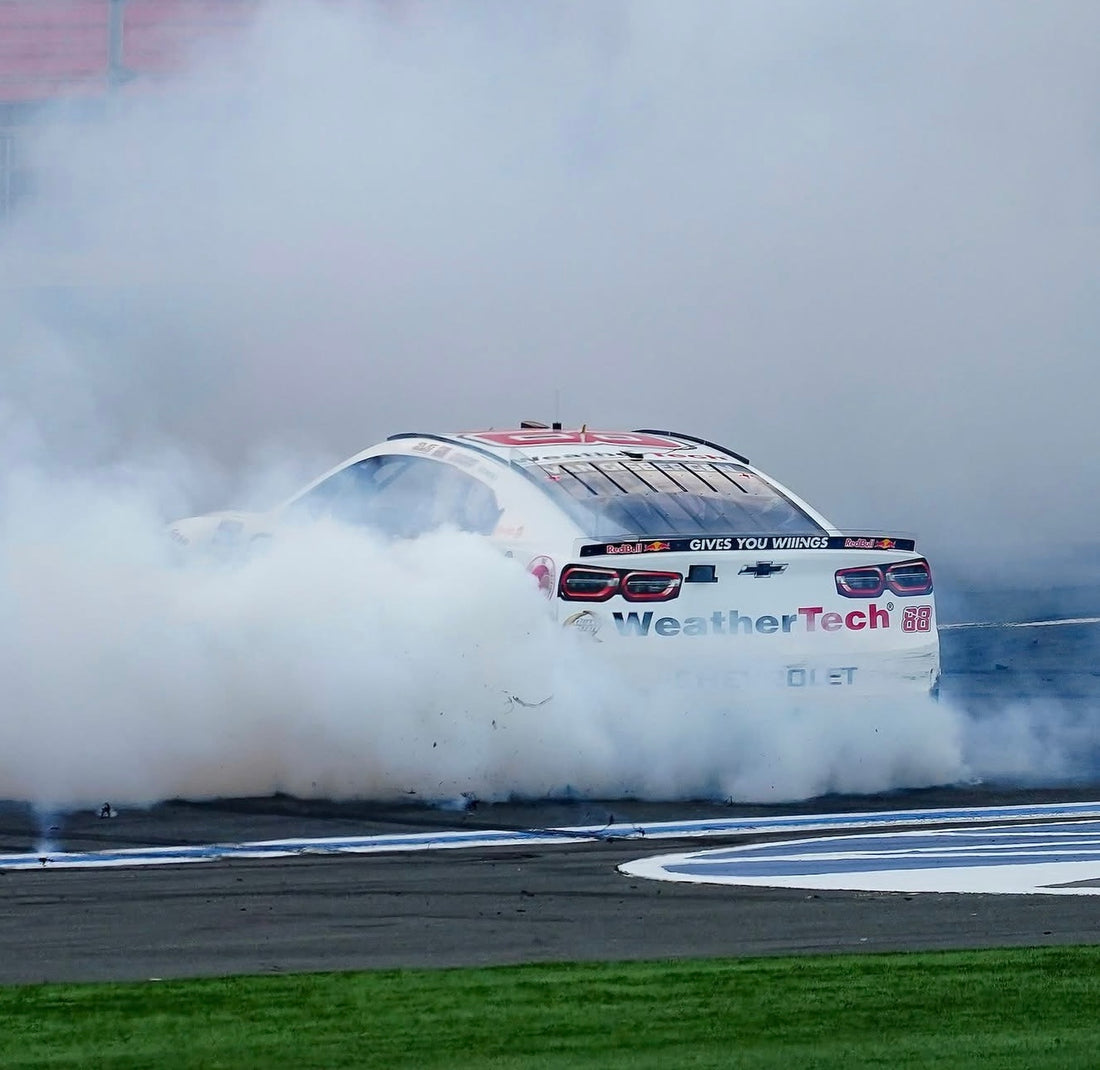 *PRE-ORDER* SHANE VAN GISBERGEN AUTOGRAPHED 2025 WEATHERTECH ROVAL RACED WIN 1:24 SCALE ARC DIECAST
