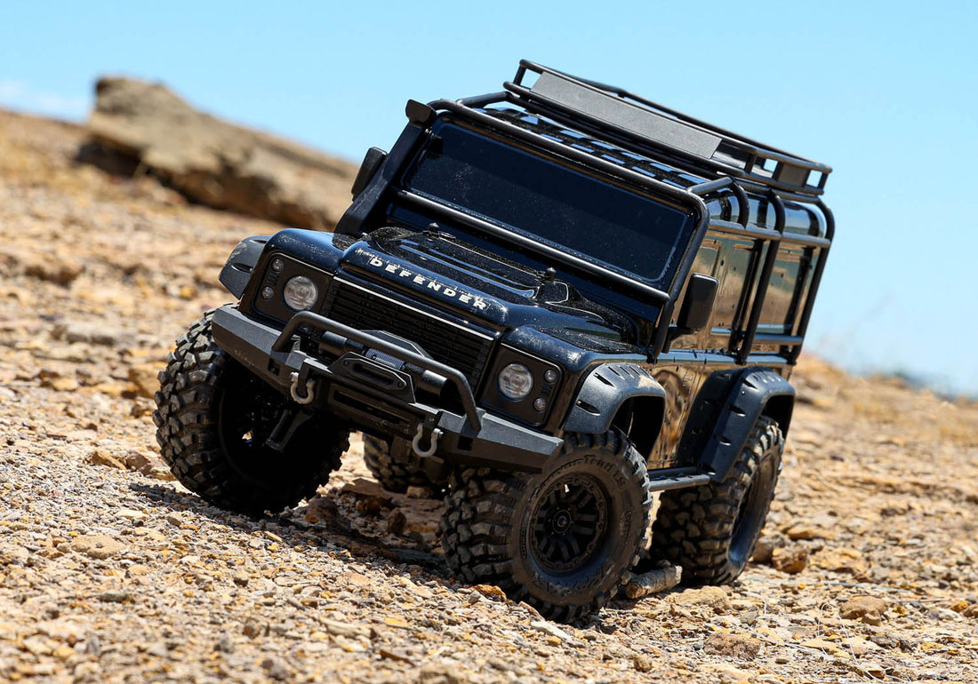 TRAXXAS TRX-4 LAND ROVER DEFENDER SCALE AND TRAIL CRAWLER BLACK - 1:10 SCALE