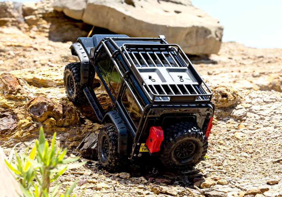 TRAXXAS TRX-4 LAND ROVER DEFENDER SCALE AND TRAIL CRAWLER BLACK - 1:10 SCALE