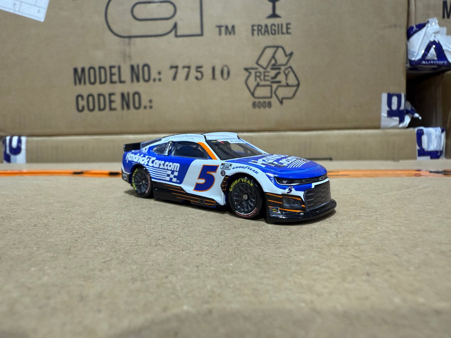 KYLE LARSON 2025 HENDRICKCARS.COM H1100 1:64 SCALE ARC DIECAST