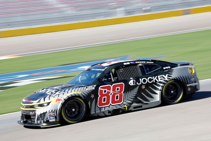 *PRE-OREDR* SHANE VAN GISBERGEN AUTOGRAPHED 2025 JOCKEY NEW ZEALAND 1:24 SCALE ARC DIECAST