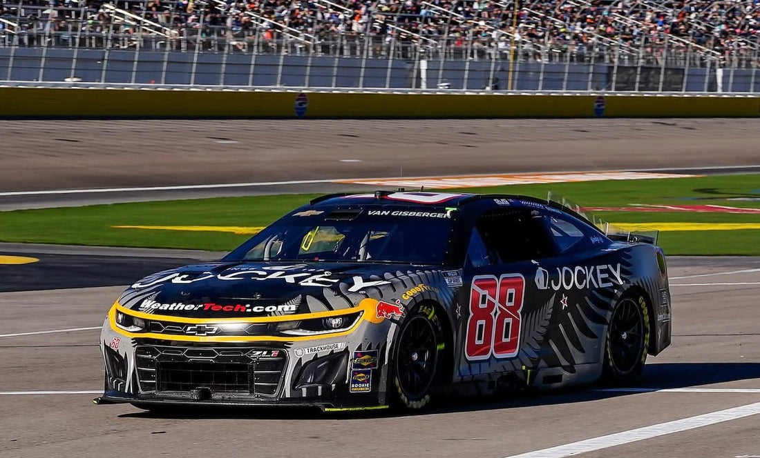 *PRE-OREDR* SHANE VAN GISBERGEN 2025 JOCKEY NEW ZEALAND 1:24 SCALE ELITE DIECAST