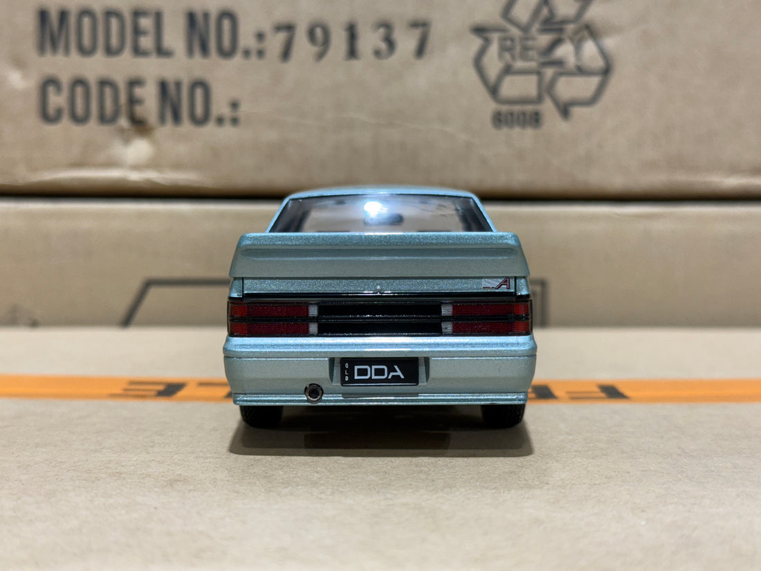 HOLDEN VL WALKINSHAW -PANORAMA SILVER - 1:24 SCALE DIECAST MODEL -DDA