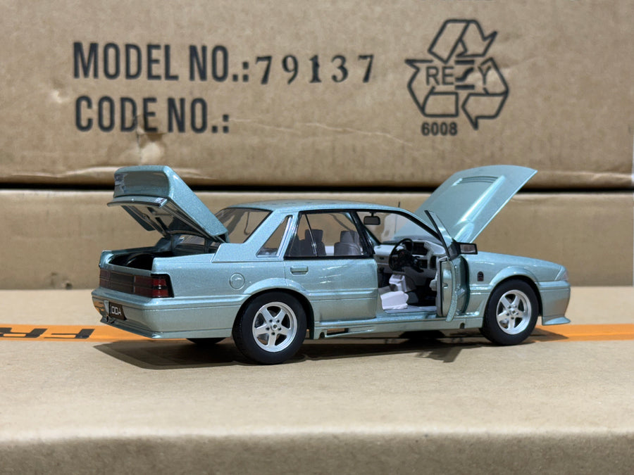 HOLDEN VL WALKINSHAW -PANORAMA SILVER - 1:24 SCALE DIECAST MODEL -DDA