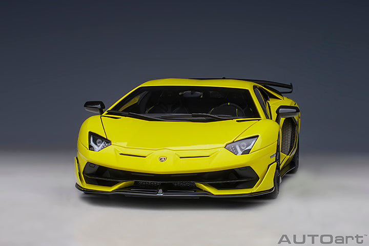LAMBORGHINI AVENTADOR SVJ (GIALLO TENERIFE/PEARL YELLOW) 1:18 SCALE MODEL - AUTOART