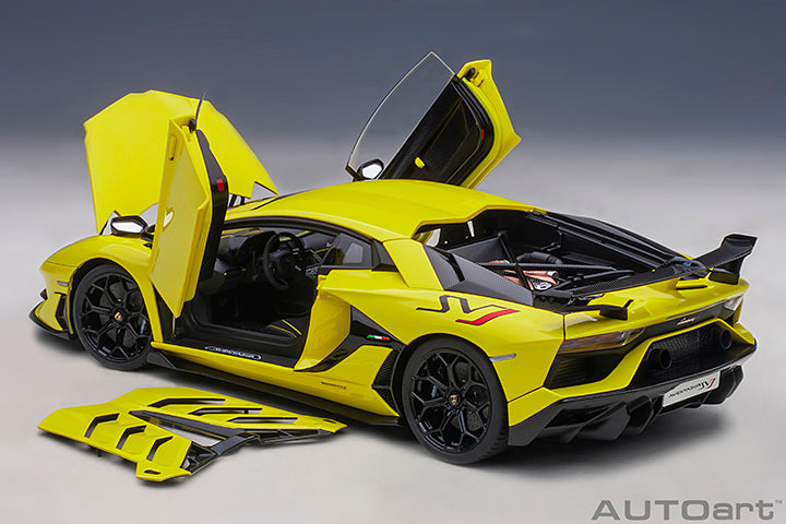 LAMBORGHINI AVENTADOR SVJ (GIALLO TENERIFE/PEARL YELLOW) 1:18 SCALE MODEL - AUTOART