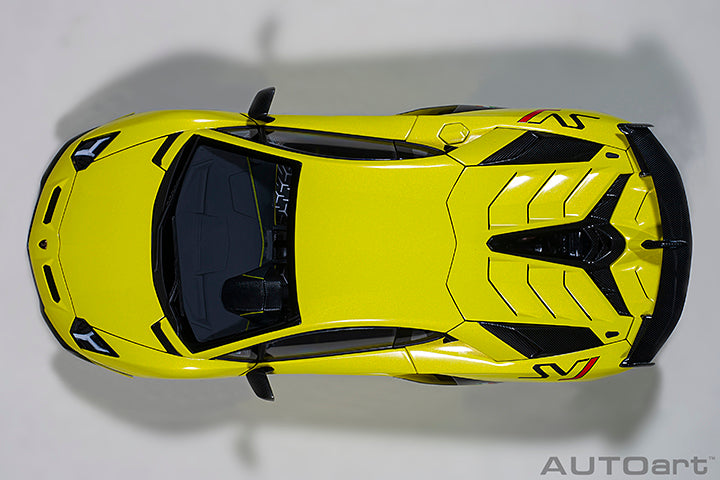 LAMBORGHINI AVENTADOR SVJ (GIALLO TENERIFE/PEARL YELLOW) 1:18 SCALE MODEL - AUTOART