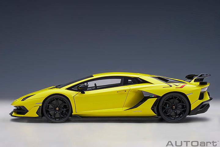 LAMBORGHINI AVENTADOR SVJ (GIALLO TENERIFE/PEARL YELLOW) 1:18 SCALE MODEL - AUTOART