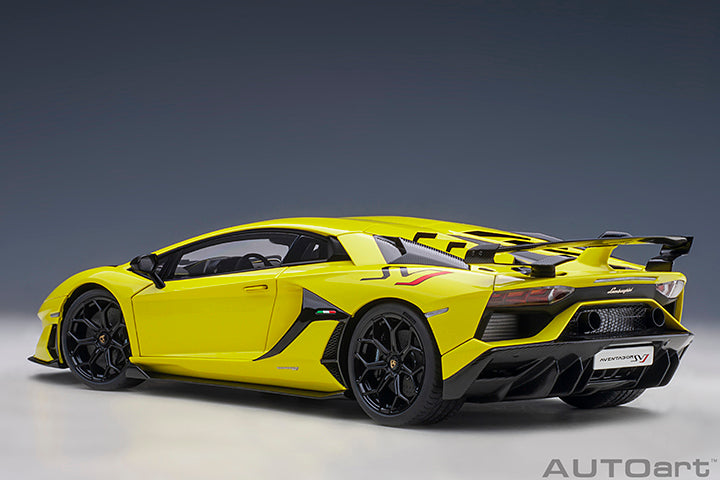 LAMBORGHINI AVENTADOR SVJ (GIALLO TENERIFE/PEARL YELLOW) 1:18 SCALE MODEL - AUTOART