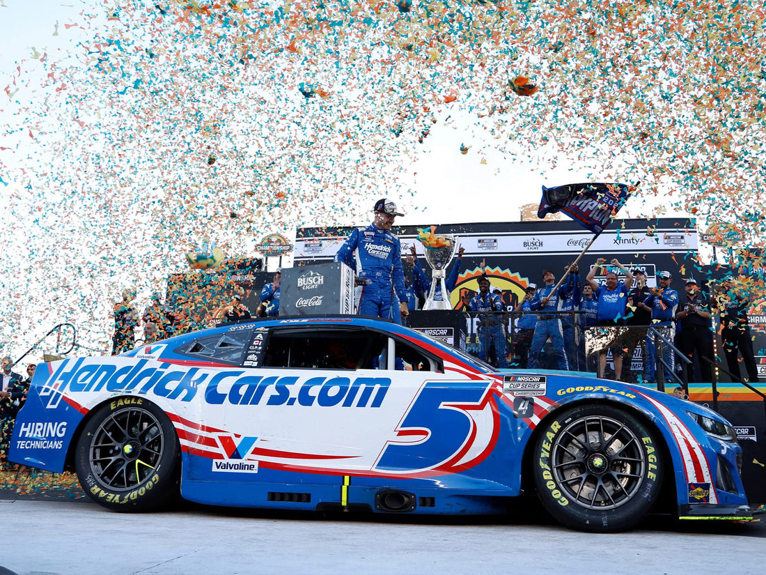 *PRE-ORDER* KYLE LARSON 2025 HENDRICKCARS.COM PHOENIX RACED VERSION 1:64 SCALE ARC DIECAST