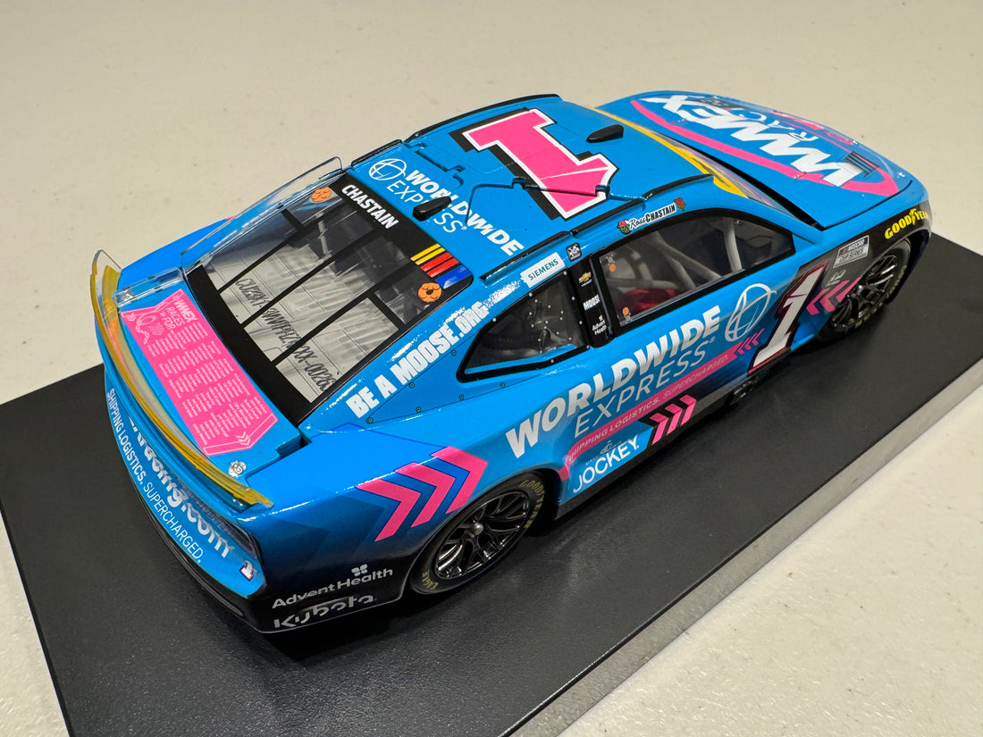 ROSS CHASTAIN  2023 WORLDWIDE EXPRESS PINK 1:24 ARC DIECAST