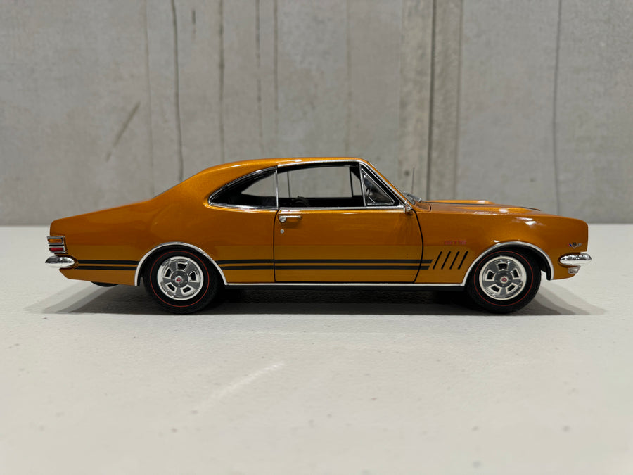 Holden HT Monaro GTS 350 Daytona Bronze - 1:18 Scale Diecast Model - CLASSIC CARLECTABLES