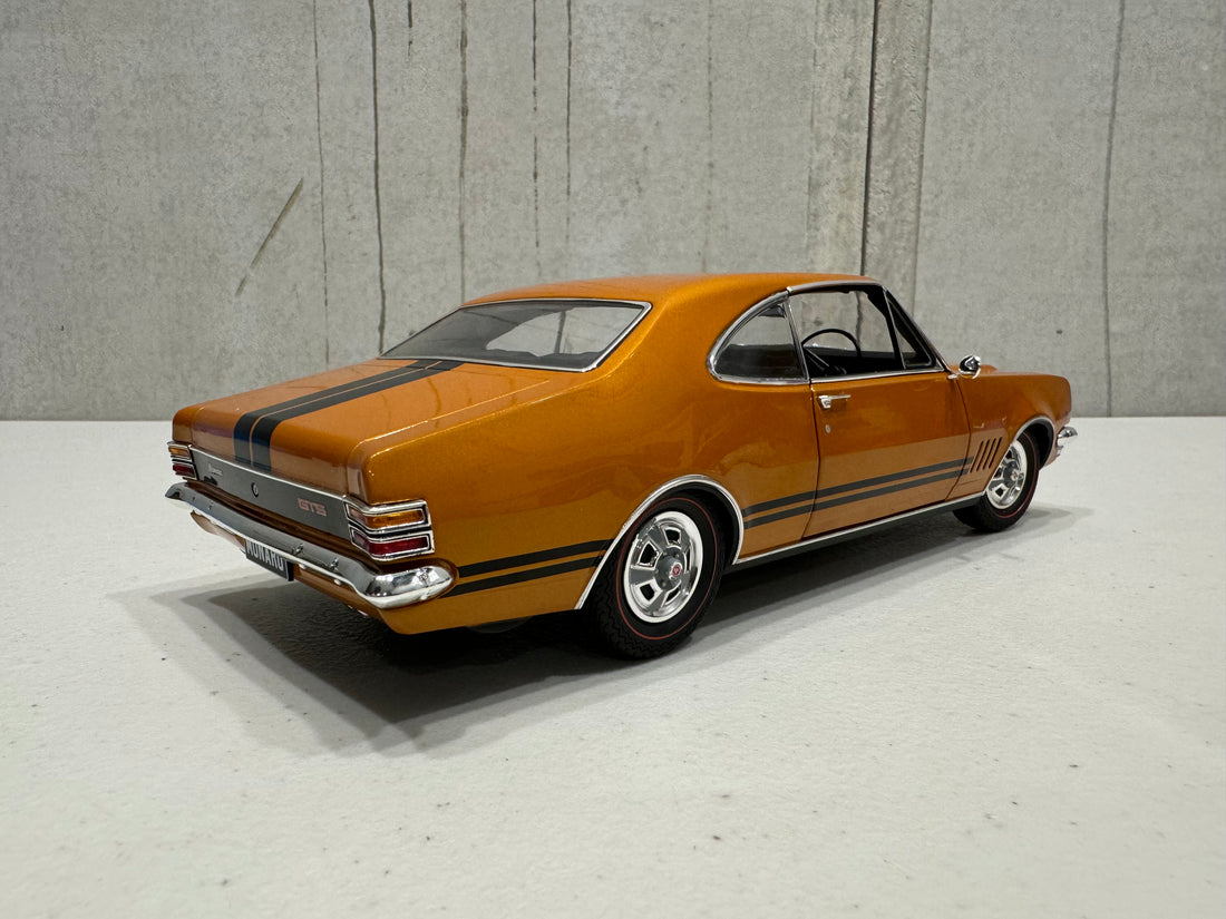 Holden HT Monaro GTS 350 Daytona Bronze - 1:18 Scale Diecast Model - CLASSIC CARLECTABLES