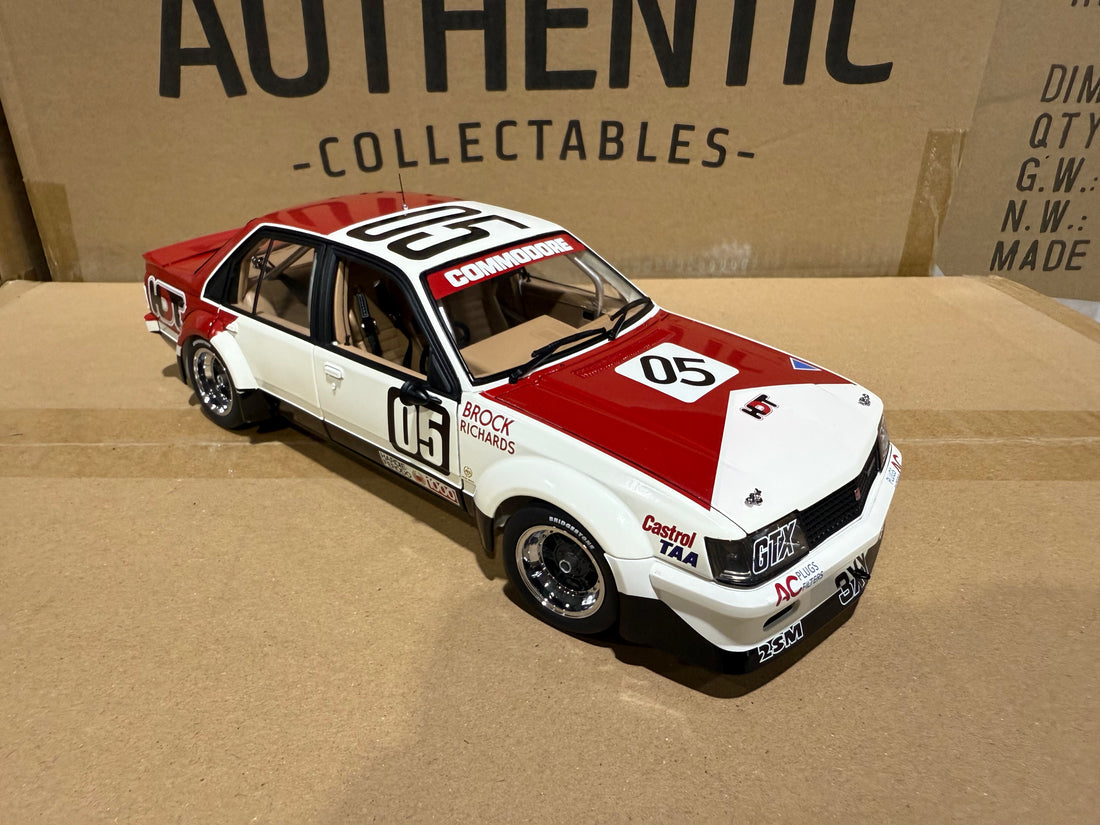 1980 Bathurst Winner Peter Brock/Richards - Holden VC Commodore - 1:18 Scale Diecast Model