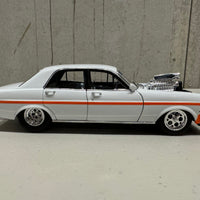 XW GT-HO Slammed and Blown - White - 1:24 Scale Diecast Model - DDA