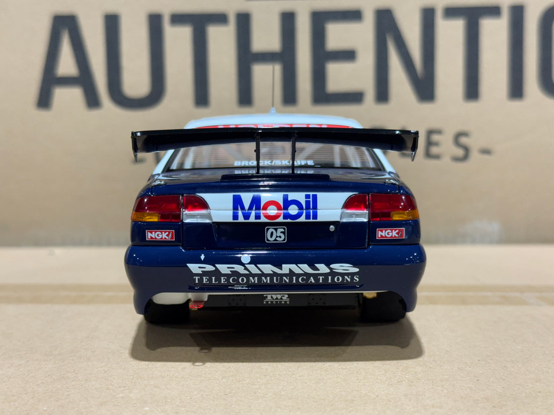 Brock/Skaife - 1997 Bathurst Pole Position - Holden VS Commodore - 1:18 Scale Diecast Model