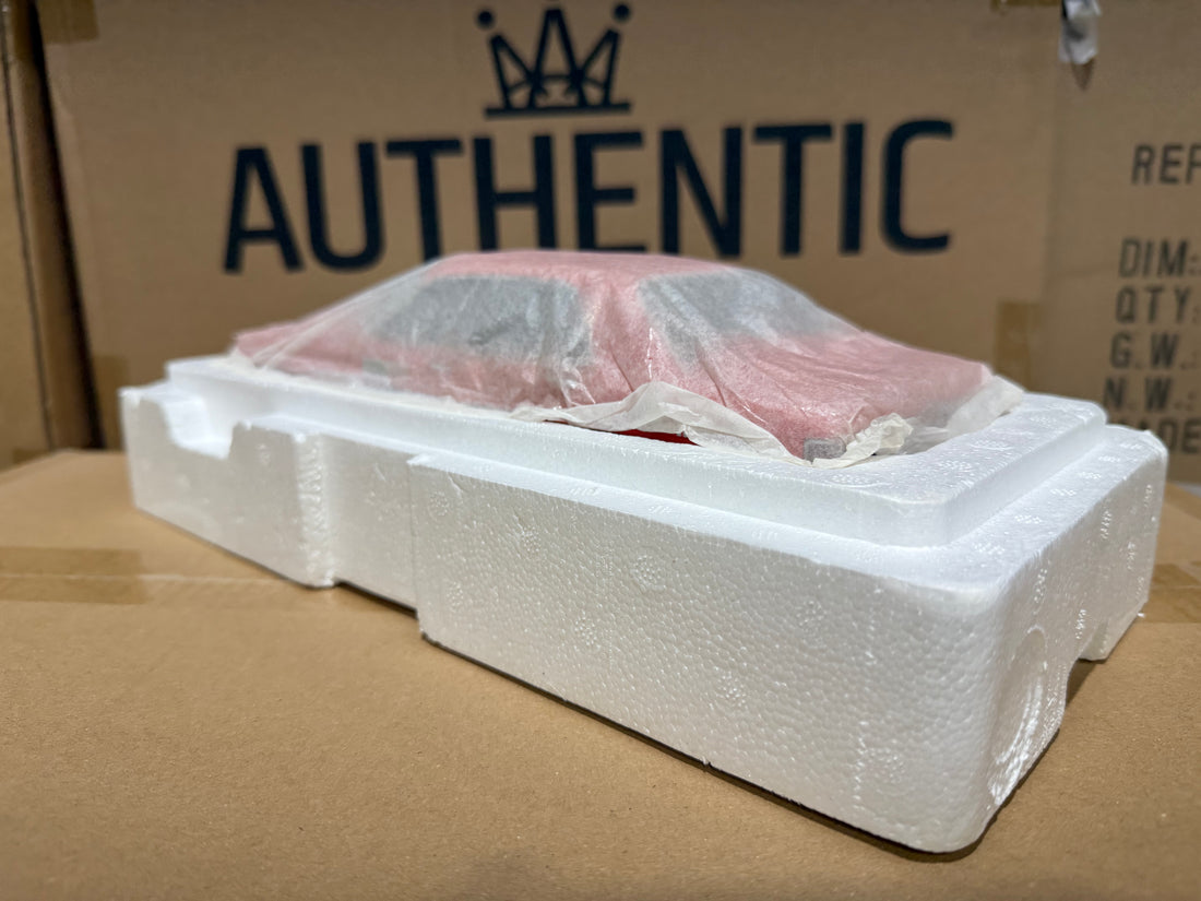 ALLAN MOFFAT - 1970 BATHURST WINNER - ALLAN MOFFAT FORD XW FALCON - 1:18 SCALE DIECAST MODEL