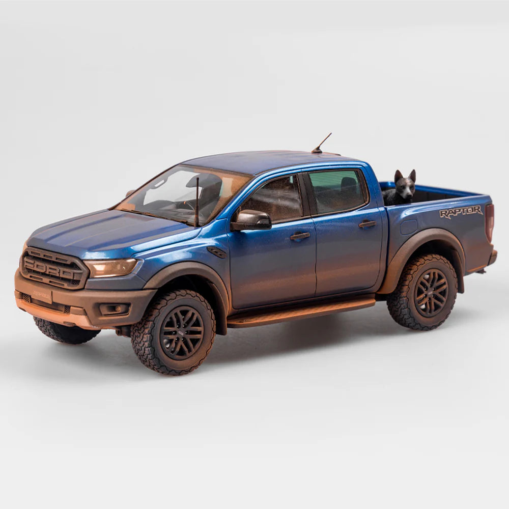 Ford Ranger Raptor - Velocity Blue - Dirty Version With Dog - 1:18 Sca ...